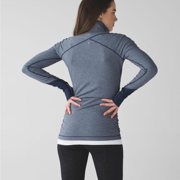Lululemon Kriss Cross 1/2 Zip - Picture 2 of 15